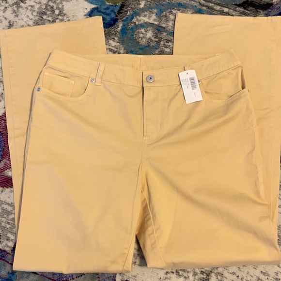 Chico’s Twill Barely Flare Pants, Raffia Size 2 - Picture 1 of 4